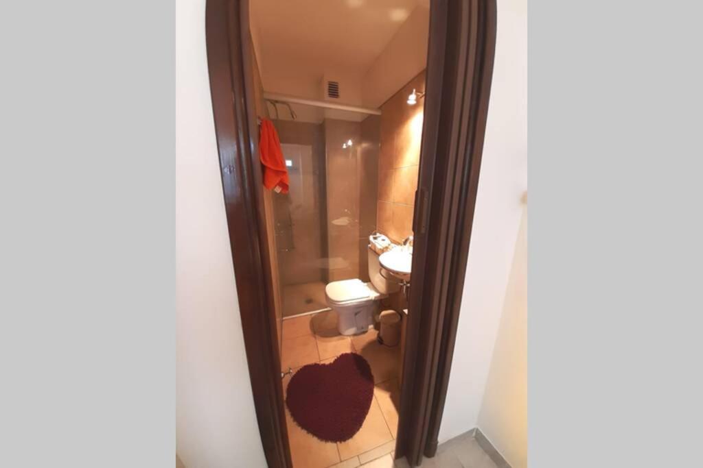 Monoambiente Luminoso En El Corazon De La Ciudad Apartment บัวโนสไอเรส ภายนอก รูปภาพ